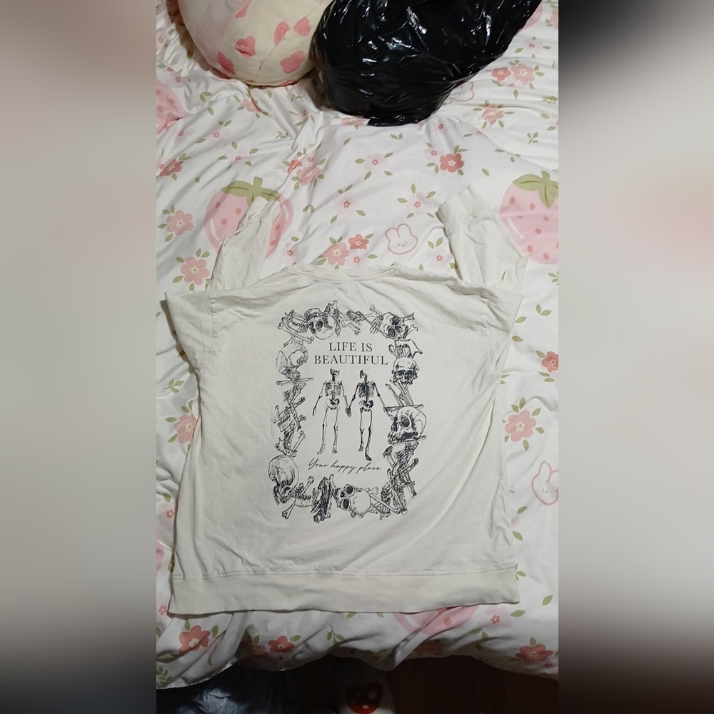 Long sleeve t shirt sculls